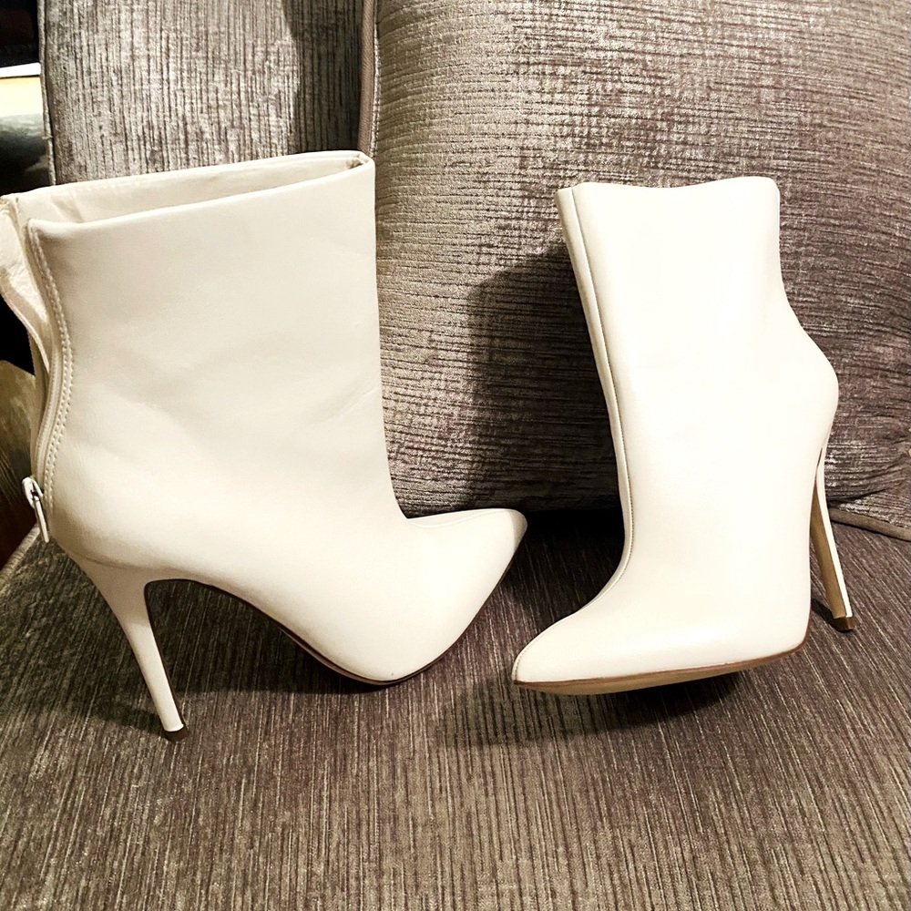 White booties Size 9.5